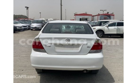 Sayi Imported Toyota Camry White Mota in Import - Dubai a Ashanti Sayi Imported Toyota Camry White Mota in Import - Dubai a Ashanti