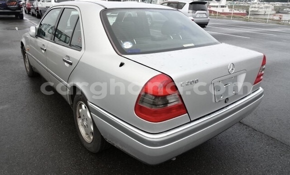 Ra Àlòkù Mercedes‒Benz 200 Silver Ọkọ̀ in Accra ni Greater Accra