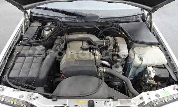 Buy Used Mercedes‒Benz 200 Silver Car in Accra in Greater Accra Buy Used Mercedes‒Benz 200 Silver Car in Accra in Greater Accra