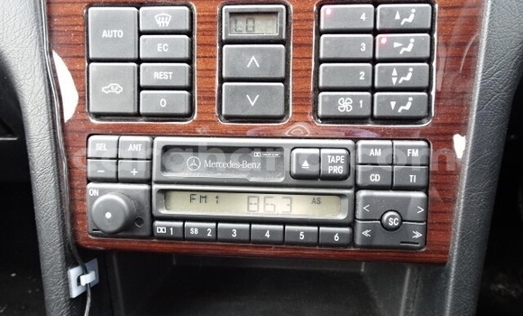 Buy Used Mercedes‒Benz 200 Silver Car in Accra in Greater Accra Buy Used Mercedes‒Benz 200 Silver Car in Accra in Greater Accra