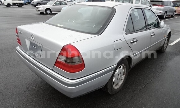 Buy Used Mercedes‒Benz 200 Silver Car in Accra in Greater Accra Buy Used Mercedes‒Benz 200 Silver Car in Accra in Greater Accra