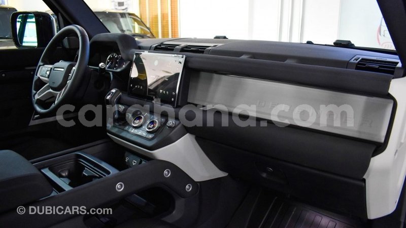 Big with watermark land rover defender ashanti import dubai 47470