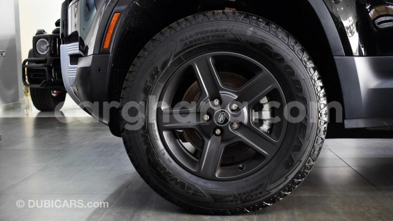 Big with watermark land rover defender ashanti import dubai 47470