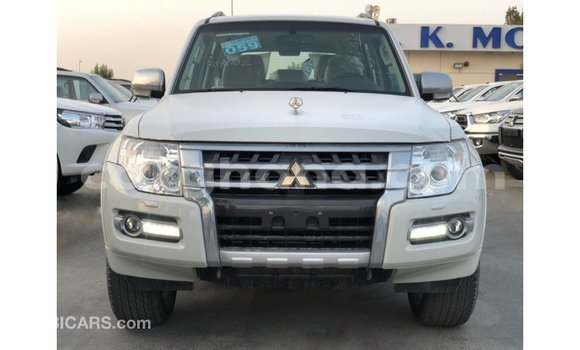 Ra Imported Mitsubishi Pajero funfun Ọkọ̀ in Import - Dubai ni Ashanti Ra Imported Mitsubishi Pajero funfun Ọkọ̀ in Import - Dubai ni Ashanti