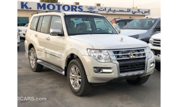 Ra Imported Mitsubishi Pajero funfun Ọkọ̀ in Import - Dubai ni Ashanti Ra Imported Mitsubishi Pajero funfun Ọkọ̀ in Import - Dubai ni Ashanti