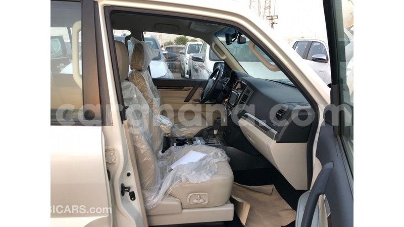 Big with watermark mitsubishi pajero ashanti import dubai 47471