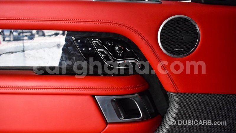 Big with watermark land rover range rover ashanti import dubai 47473