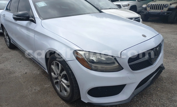 Buy Used Mercedes‒Benz C–Class White Car in Accra in Greater Accra Buy Used Mercedes‒Benz C–Class White Car in Accra in Greater Accra