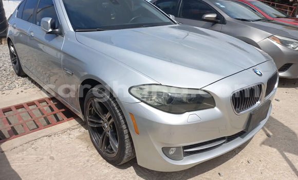 Sayi Na hannu BMW 5–Series Azurfa Mota in Accra a Greater Accra Sayi Na hannu BMW 5–Series Azurfa Mota in Accra a Greater Accra