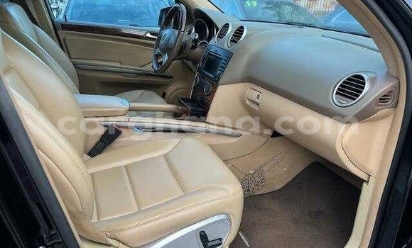 Sayi Na hannu Mercedes‒Benz M–Class Black Mota in Accra a Greater Accra Sayi Na hannu Mercedes‒Benz M–Class Black Mota in Accra a Greater Accra