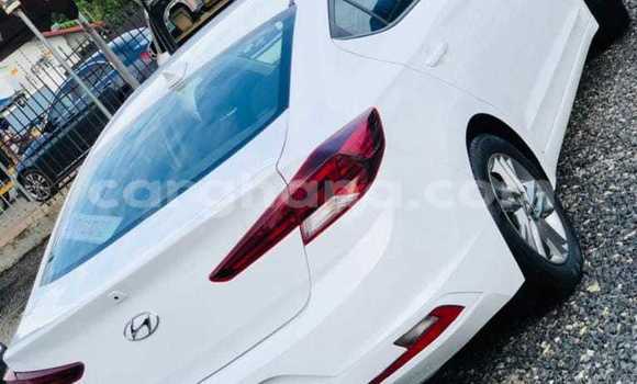 Sayi Na hannu Hyundai Elantra White Mota in Accra a Greater Accra Sayi Na hannu Hyundai Elantra White Mota in Accra a Greater Accra