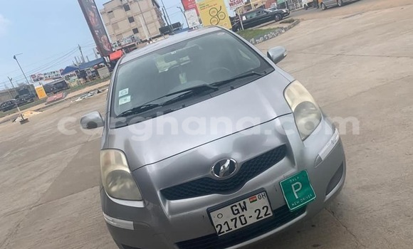 Buy Used Toyota Vitz Silver Car in Accra in Greater Accra