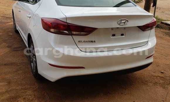 Sayi Na hannu Hyundai Elantra White Mota in Accra a Greater Accra Sayi Na hannu Hyundai Elantra White Mota in Accra a Greater Accra