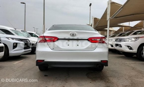 Buy Import Toyota Camry White Car in Import - Dubai in Ashanti Buy Import Toyota Camry White Car in Import - Dubai in Ashanti