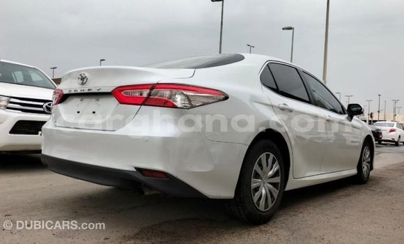 Buy Import Toyota Camry White Car in Import - Dubai in Ashanti Buy Import Toyota Camry White Car in Import - Dubai in Ashanti
