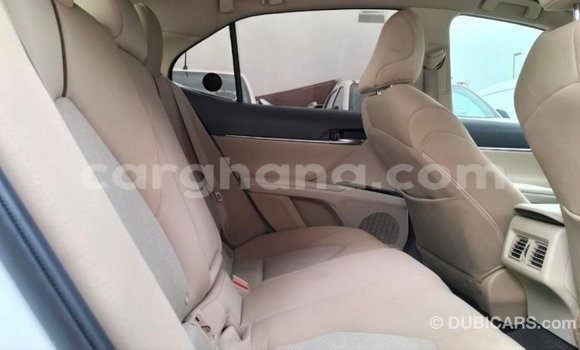 Buy Import Toyota Camry White Car in Import - Dubai in Ashanti Buy Import Toyota Camry White Car in Import - Dubai in Ashanti