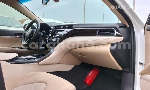 Buy Import Toyota Camry White Car in Import - Dubai in Ashanti Buy Import Toyota Camry White Car in Import - Dubai in Ashanti