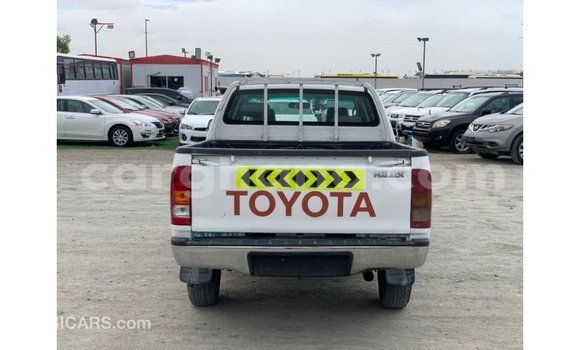 Ra Imported Toyota Hilux funfun Ọkọ̀ in Import - Dubai ni Ashanti Ra Imported Toyota Hilux funfun Ọkọ̀ in Import - Dubai ni Ashanti