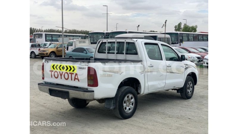 Big with watermark toyota hilux ashanti import dubai 47542