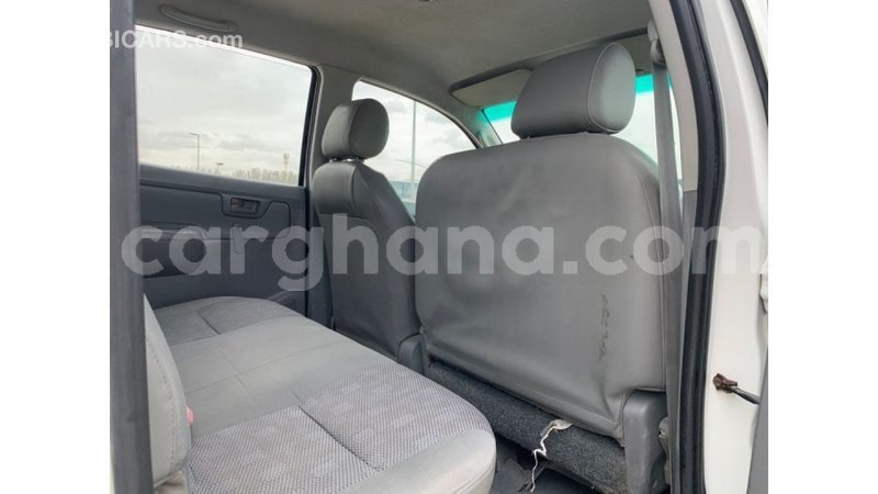 Big with watermark toyota hilux ashanti import dubai 47542