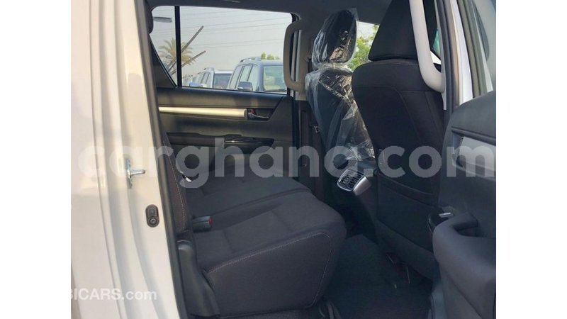 Big with watermark toyota hilux ashanti import dubai 47546