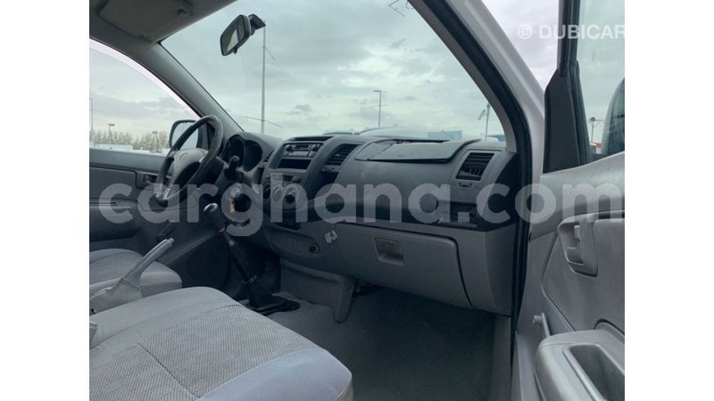 Big with watermark toyota hilux ashanti import dubai 47547