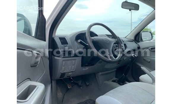 Ra Imported Toyota Hilux funfun Ọkọ̀ in Import - Dubai ni Ashanti Ra Imported Toyota Hilux funfun Ọkọ̀ in Import - Dubai ni Ashanti