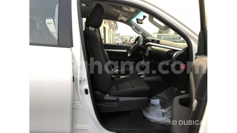 Big with watermark toyota hilux ashanti import dubai 47549