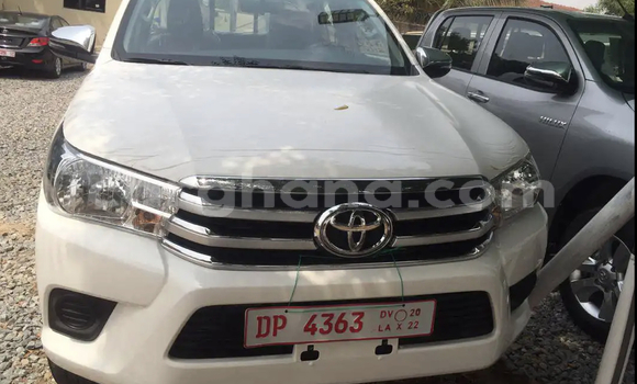 Sayi Na hannu Toyota Hilux White Mota in Accra a Greater Accra Sayi Na hannu Toyota Hilux White Mota in Accra a Greater Accra