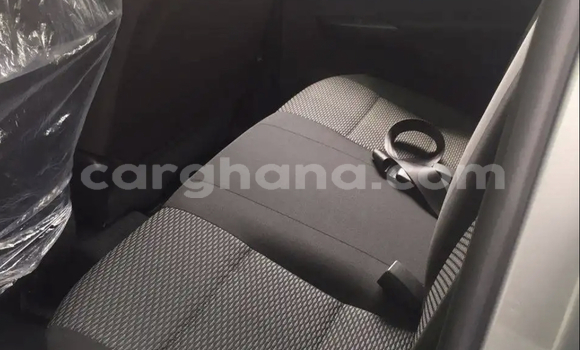 Buy Used Toyota Hilux Silver Car in Accra in Greater Accra Buy Used Toyota Hilux Silver Car in Accra in Greater Accra