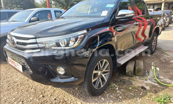 Sayi Na hannu Toyota Hilux Black Mota in Accra a Greater Accra