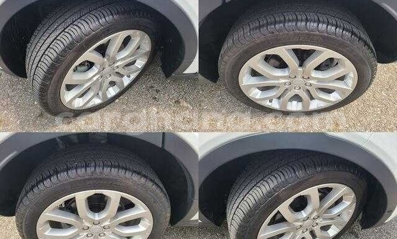 Buy Used Land Rover Range Rover Evoque White Car in Accra in Greater Accra Buy Used Land Rover Range Rover Evoque White Car in Accra in Greater Accra
