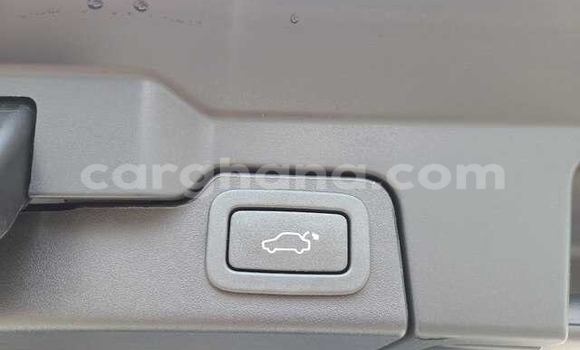 Buy Used Land Rover Range Rover Evoque White Car in Accra in Greater Accra Buy Used Land Rover Range Rover Evoque White Car in Accra in Greater Accra