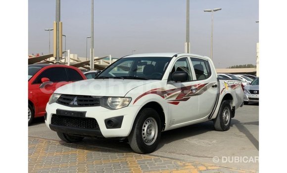 Buy Import Mitsubishi L200 White Car in Import - Dubai in Ashanti Buy Import Mitsubishi L200 White Car in Import - Dubai in Ashanti