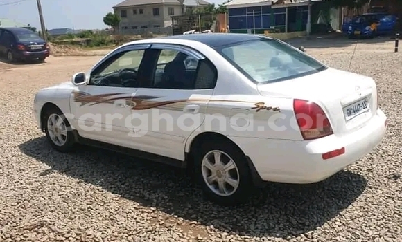Buy Used Hyundai Elantra White Car in Accra in Greater Accra Buy Used Hyundai Elantra White Car in Accra in Greater Accra