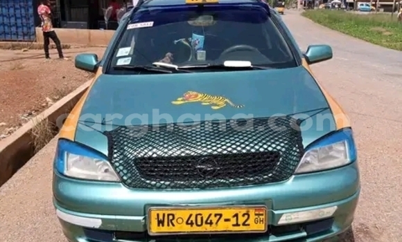 Ra Àlòkù Opel Astra Miiran Ọkọ̀ in Accra ni Greater Accra Ra Àlòkù Opel Astra Miiran Ọkọ̀ in Accra ni Greater Accra