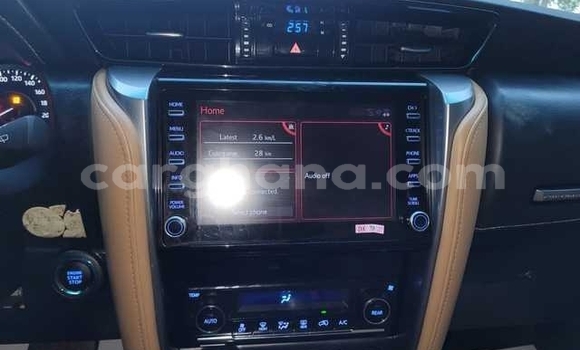 Buy Used Toyota Fortuner White Car in Accra in Greater Accra Buy Used Toyota Fortuner White Car in Accra in Greater Accra