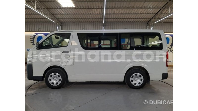 Big with watermark toyota hiace ashanti import dubai 47619