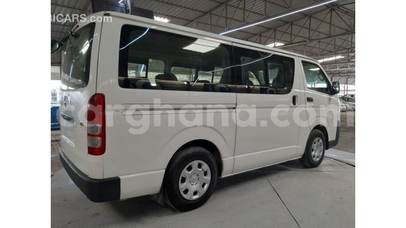 Big with watermark toyota hiace ashanti import dubai 47619