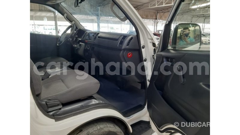 Big with watermark toyota hiace ashanti import dubai 47619