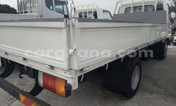 Sayi Na hannu Hyundai H200 White Babbar mota in Accra a Greater Accra Sayi Na hannu Hyundai H200 White Babbar mota in Accra a Greater Accra