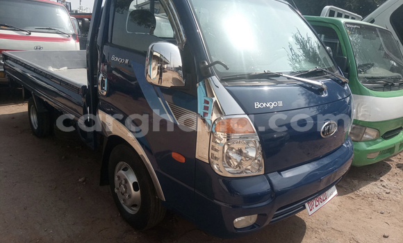 Buy Used Hyundai H200 Blue Truck in Accra in Greater Accra