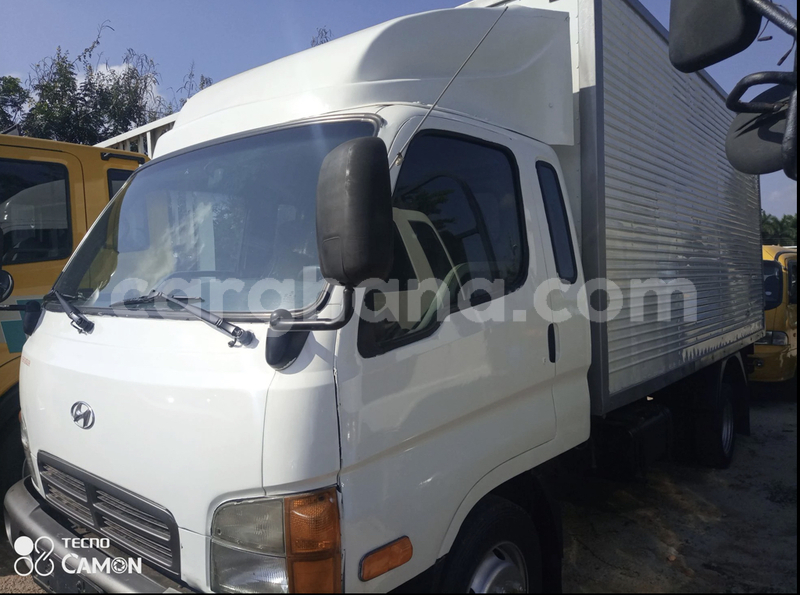 Big with watermark hyundai h200 greater accra accra 47629