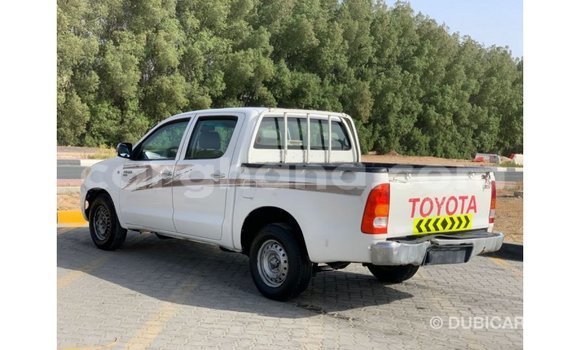 Ra Imported Toyota Hilux funfun Ọkọ̀ in Import - Dubai ni Ashanti Ra Imported Toyota Hilux funfun Ọkọ̀ in Import - Dubai ni Ashanti