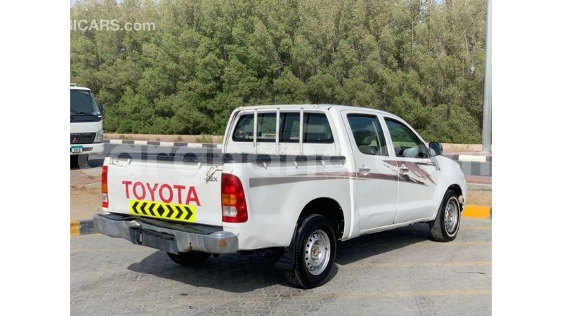 Big with watermark toyota hilux ashanti import dubai 47637