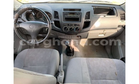 Ra Imported Toyota Hilux funfun Ọkọ̀ in Import - Dubai ni Ashanti Ra Imported Toyota Hilux funfun Ọkọ̀ in Import - Dubai ni Ashanti