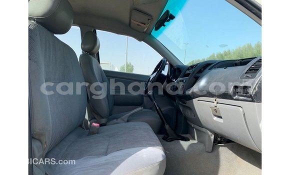 Ra Imported Toyota Hilux funfun Ọkọ̀ in Import - Dubai ni Ashanti Ra Imported Toyota Hilux funfun Ọkọ̀ in Import - Dubai ni Ashanti