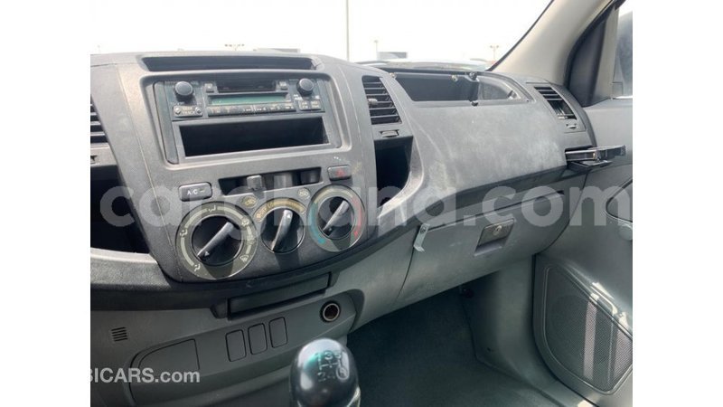 Big with watermark toyota hilux ashanti import dubai 47639