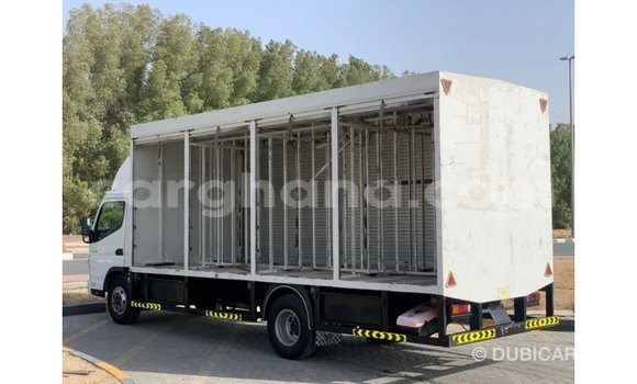 Ra Imported Mitsubishi i funfun Ọkọ̀ in Import - Dubai ni Ashanti Ra Imported Mitsubishi i funfun Ọkọ̀ in Import - Dubai ni Ashanti