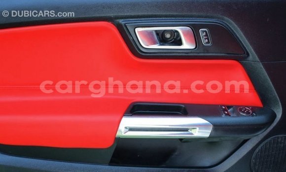 Ra Imported Ford Mustang funfun Ọkọ̀ in Import - Dubai ni Ashanti Ra Imported Ford Mustang funfun Ọkọ̀ in Import - Dubai ni Ashanti